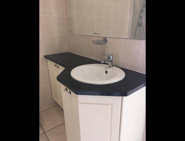 3 BEDROOM SIMPLEX TO LET IN UMTENTWENI